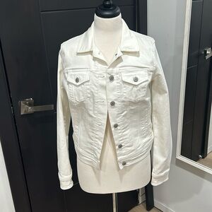 White denim jacket. Size medium. Worn once.